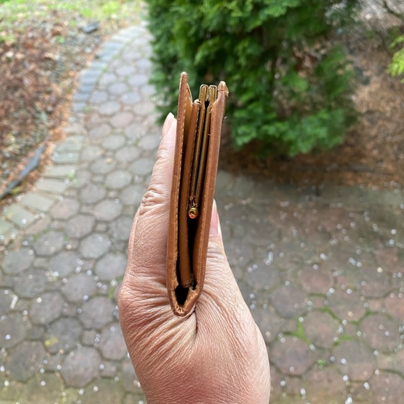 Preowned Celine Macadamia Bifold wallet - Picture 4 of 12